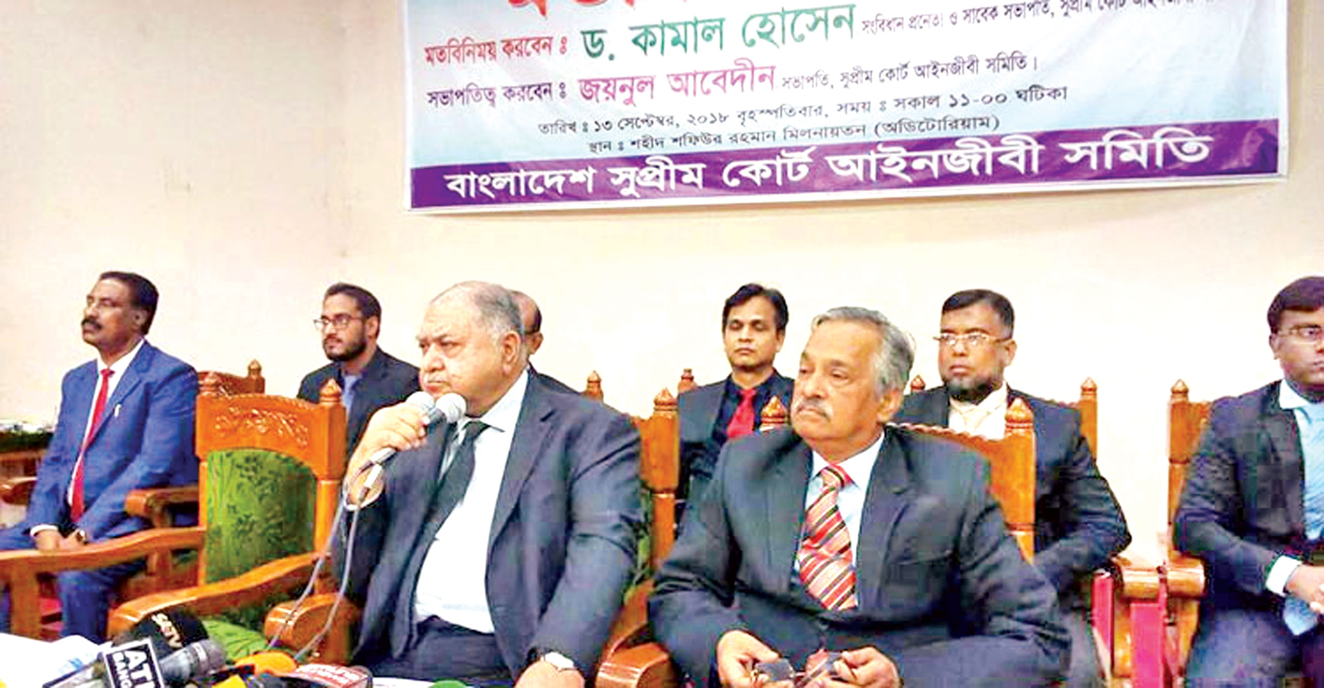 কারাগারে আদালত কাক্সিক্ষত নয়: মন্তব্য ড. কামালের
