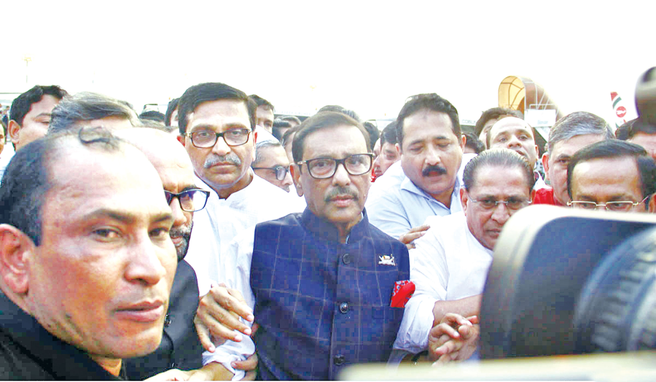 ওবায়দুল কাদের দেশে ফিরেছেন