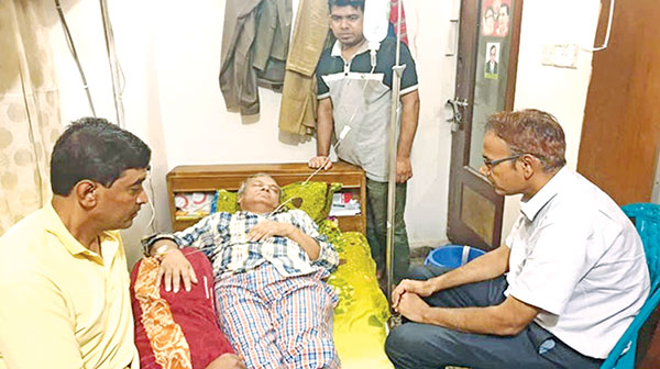 দলীয় কার্যালয়ে হঠাৎ অসুস্থ রিজভী