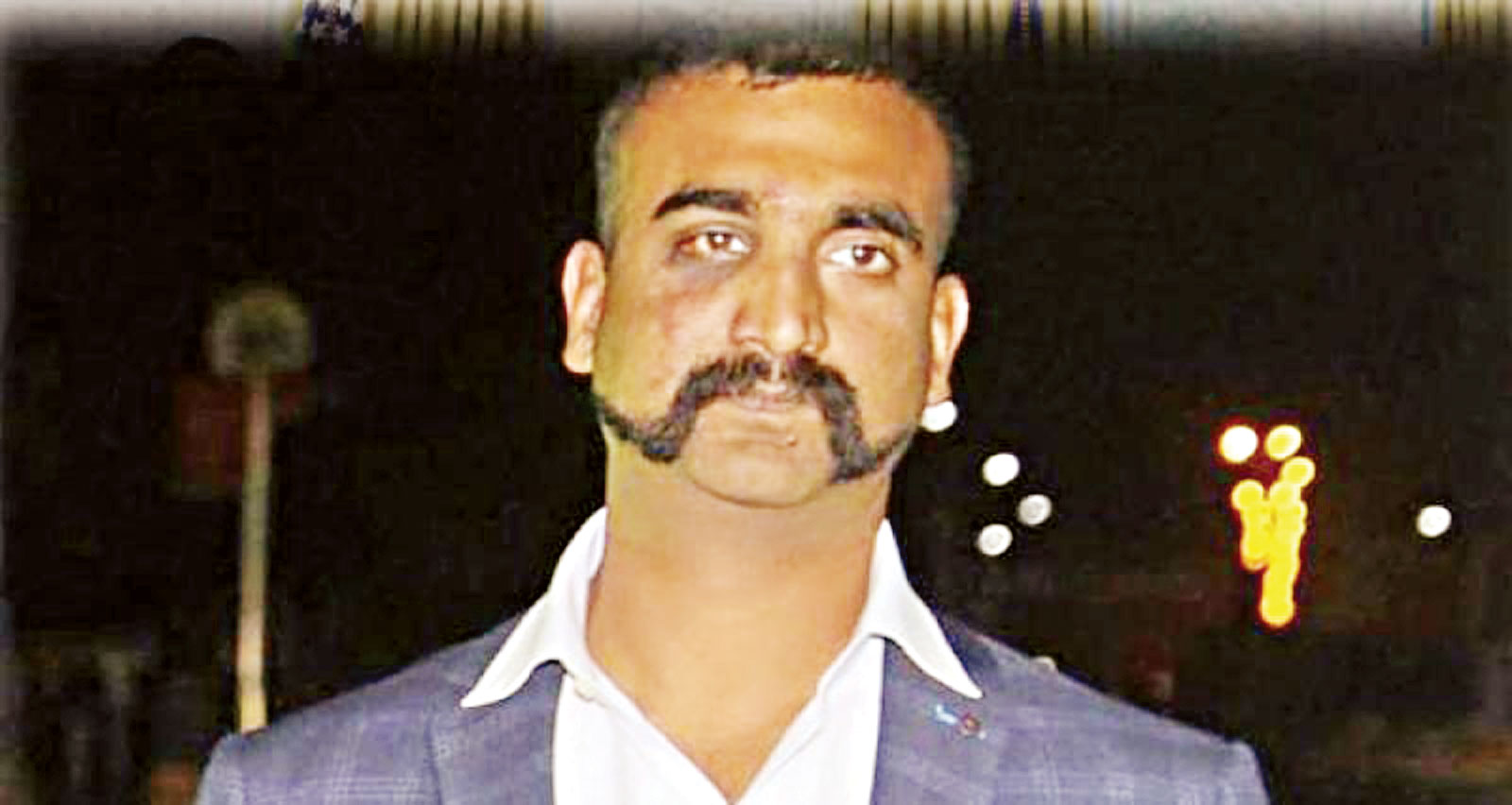 জাতীয় প্রতীক হোক অভিনন্দনের গোঁফ