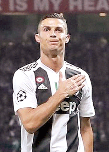 ক্যারিয়ার শেষ দেখছেন রোনালদো!