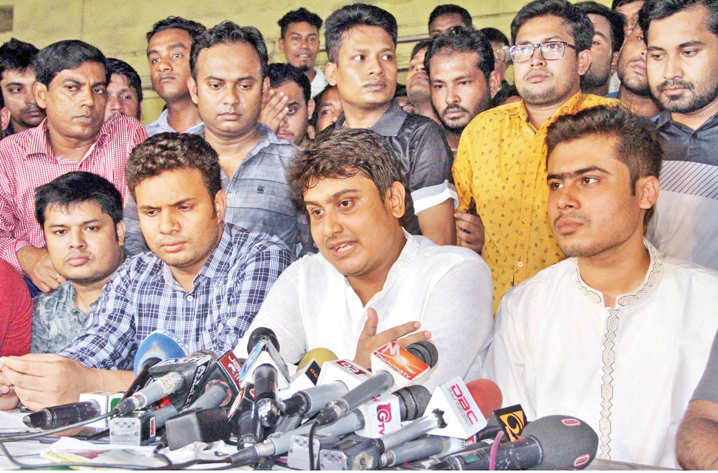 চাঁদাবাজি করলে ছাত্রলীগ থেকে বহিষ্কার : জয়