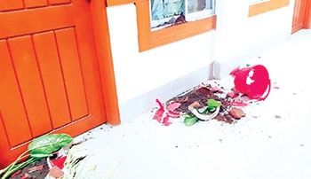 নিহত দুই ক্রিকেটারের দেহ মর্গে ফেলে রাখায় হাসপাতালে ভাঙচুর