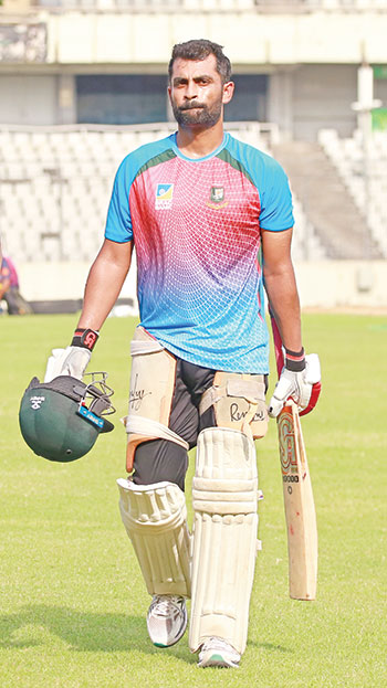 ইনজুরিতে মাঠের বাইরে তামিম