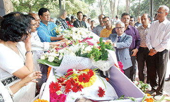 ভালোবাসাকে সঙ্গী করে অন্তিমযাত্রায় শিল্পী কালিদাস কর্মকার