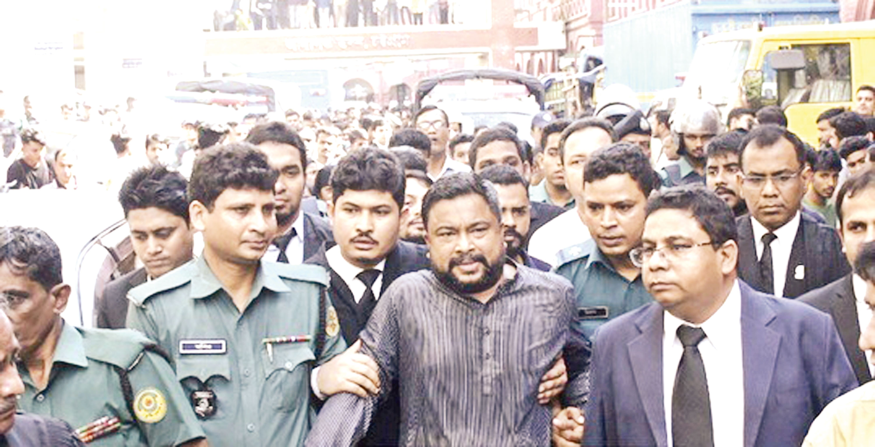 নিজ দলের কর্মী খুনের মামলায় চট্টগ্রাম আ'লীগ নেতা কারাগারে