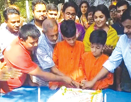 শ্রদ্ধা-ভালোবাসায় হুমায়ূন আহমেদকে স্মরণ