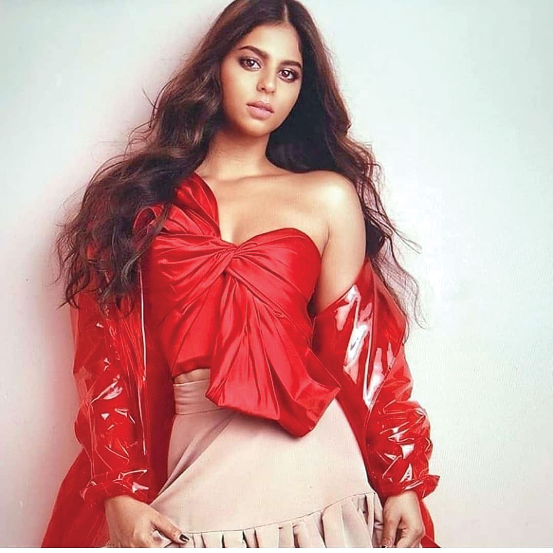 পর্দায় অভিষেক হলো শাহরুখ কন্যার