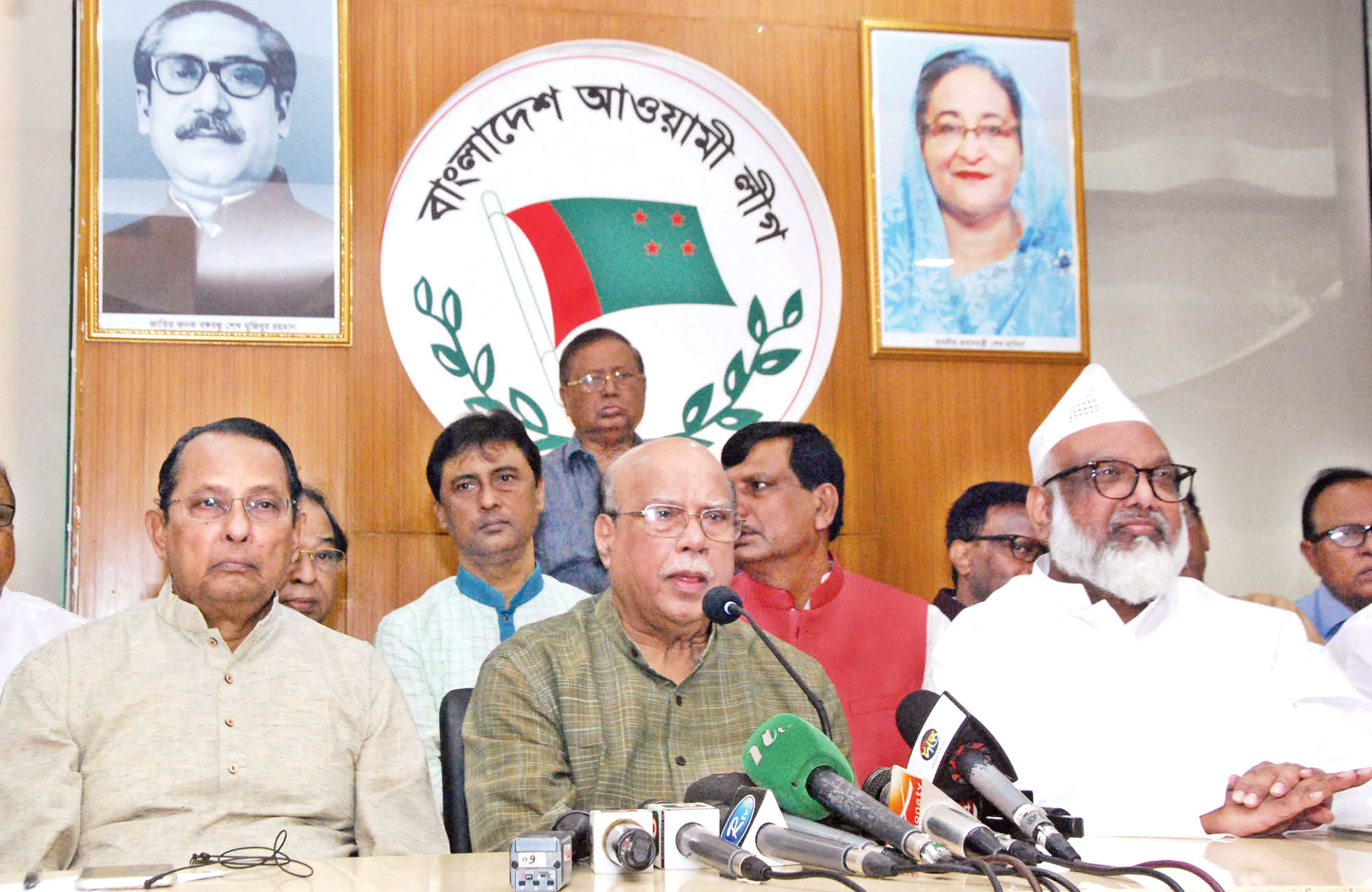 মানুষকে জিম্মি করা আমরা সমর্থন করি না: নাসিম