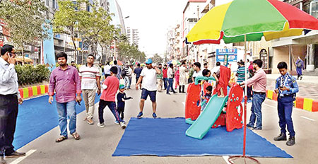 উত্তরায় গাড়িমুক্ত সড়ক