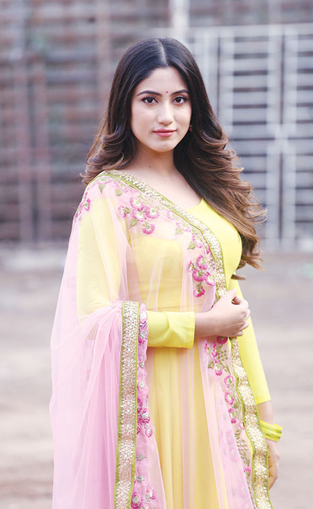 বিজয় দিবসের নাটকে ব্যস্ত তারকারা
