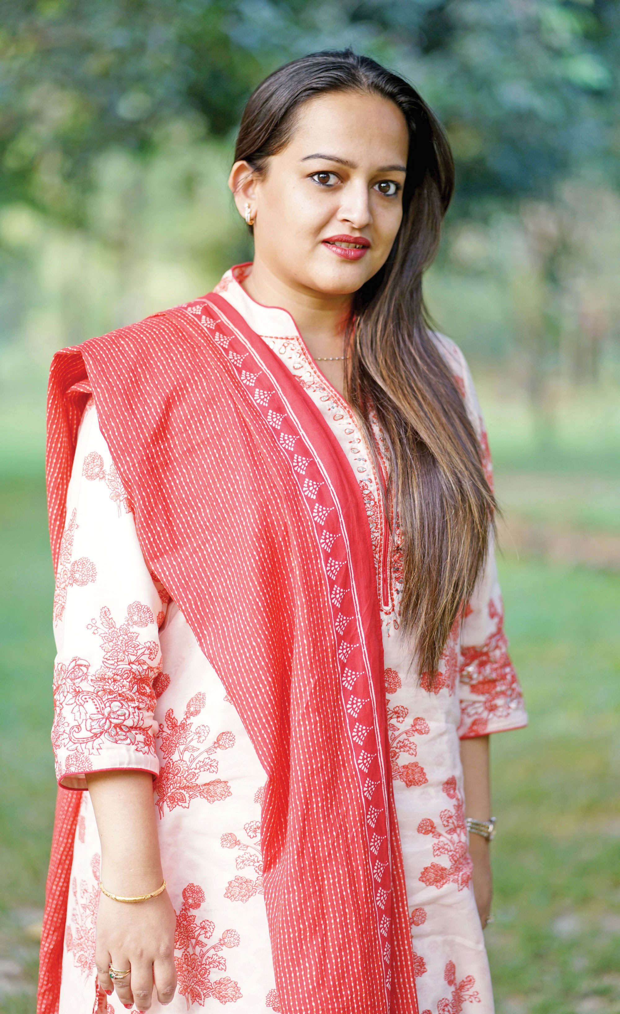 নতুন গানে ঈশিতা