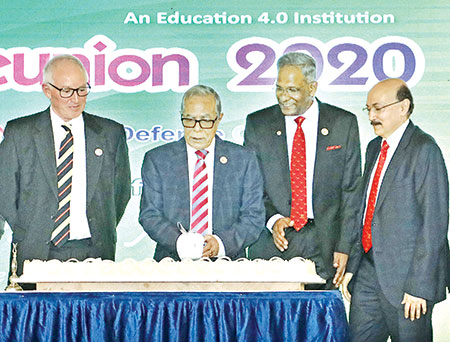 নেতৃত্বের প্রতি অনুগত থাকুন, সশস্ত্রবাহিনীর প্রতি রাষ্ট্রপতি
