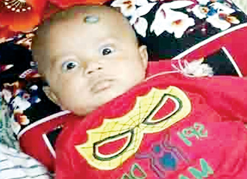 পুলিশ সদস্যের ছেলেকে পুকুরে ফেলে হত্যা