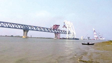 দৃশ্যমান পদ্মা সেতুর ৩৭৫০ মিটার
