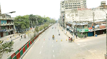 ঘরে থাকার 'যুদ্ধে' স্থবির জীবন
