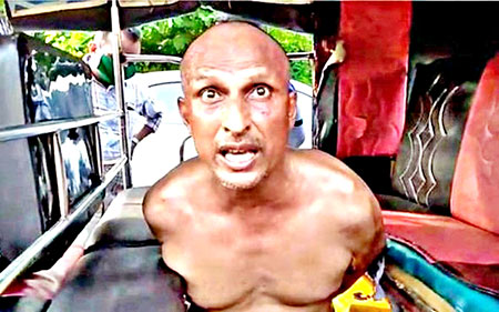 ভারতে চিকিৎসককে মানসিক হাসপাতালে ভর্তি