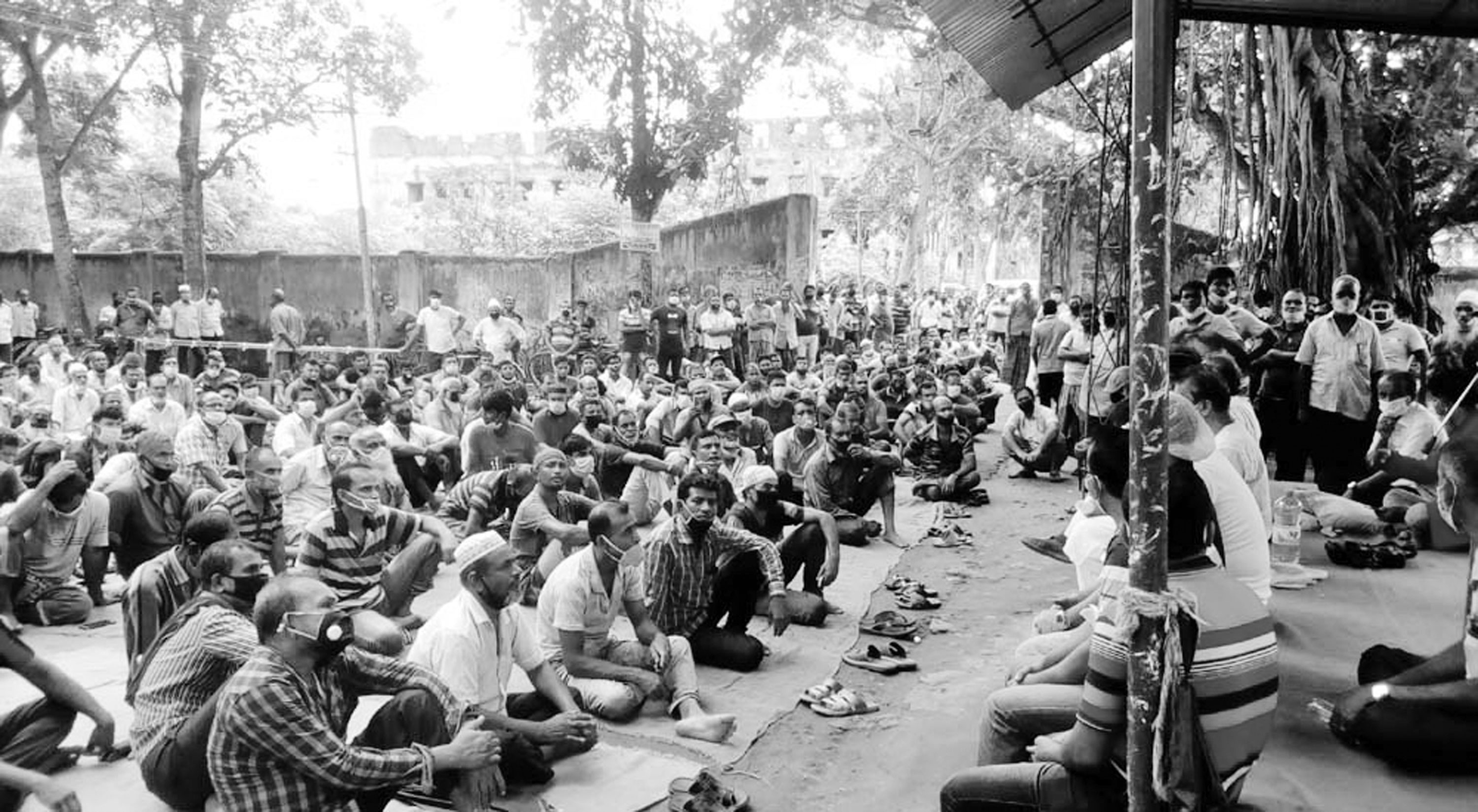 পাটকল শ্রমিকদের আমরণ অনশনের হুঁশিয়ারি