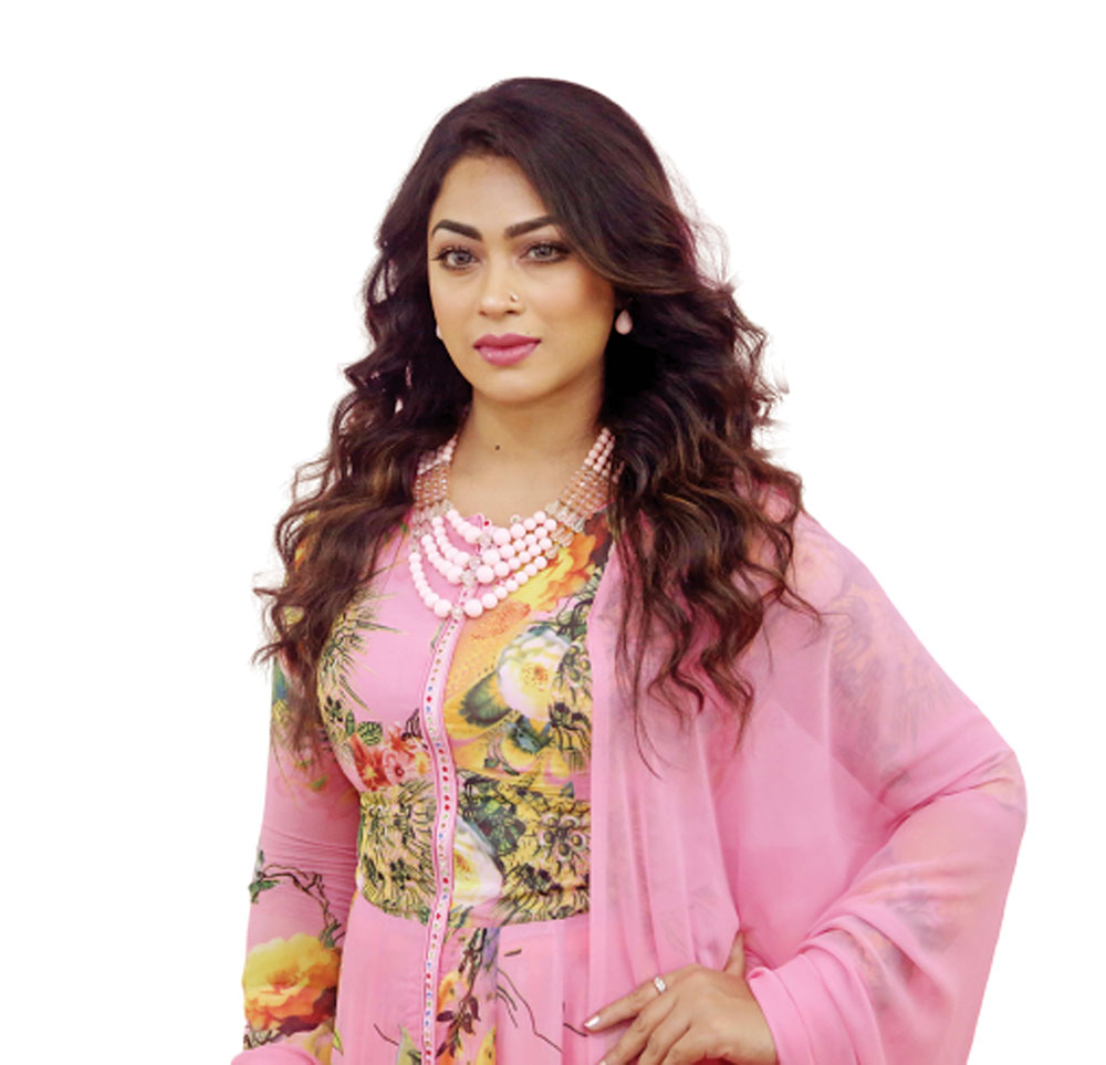 ফেসবুক বিড়ম্বনায় পপি