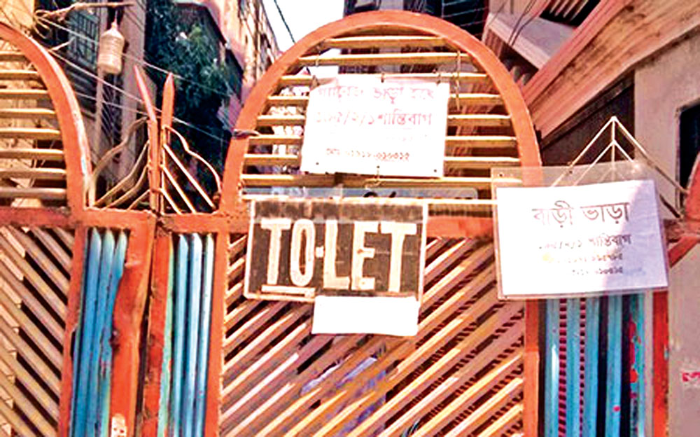করোনায় ভাড়া কমিয়েও মিলছে না ভাড়াটিয়া