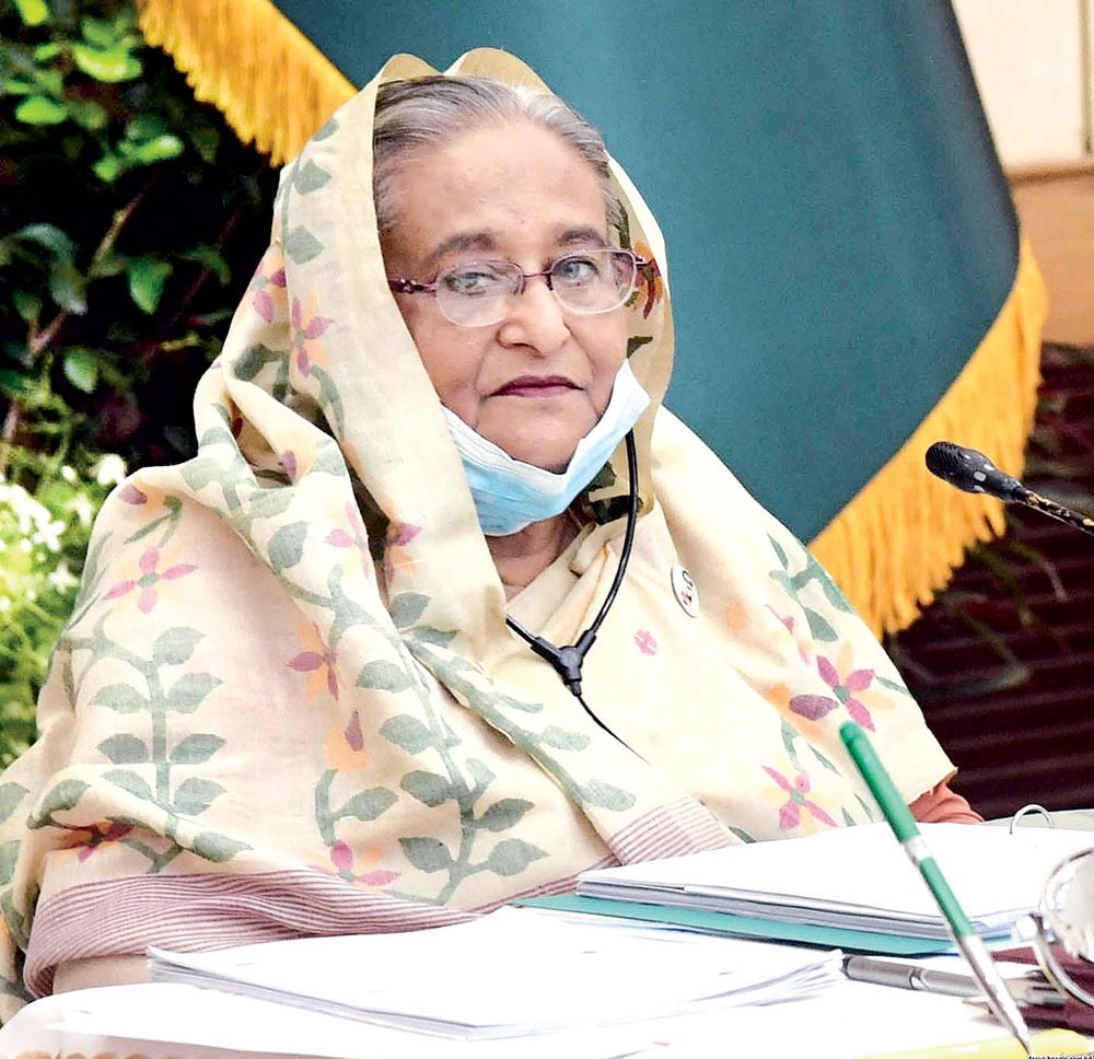 রিজার্ভ থেকে ঋণ নেওয়ার প্রস্তাব প্রধানমন্ত্রীর