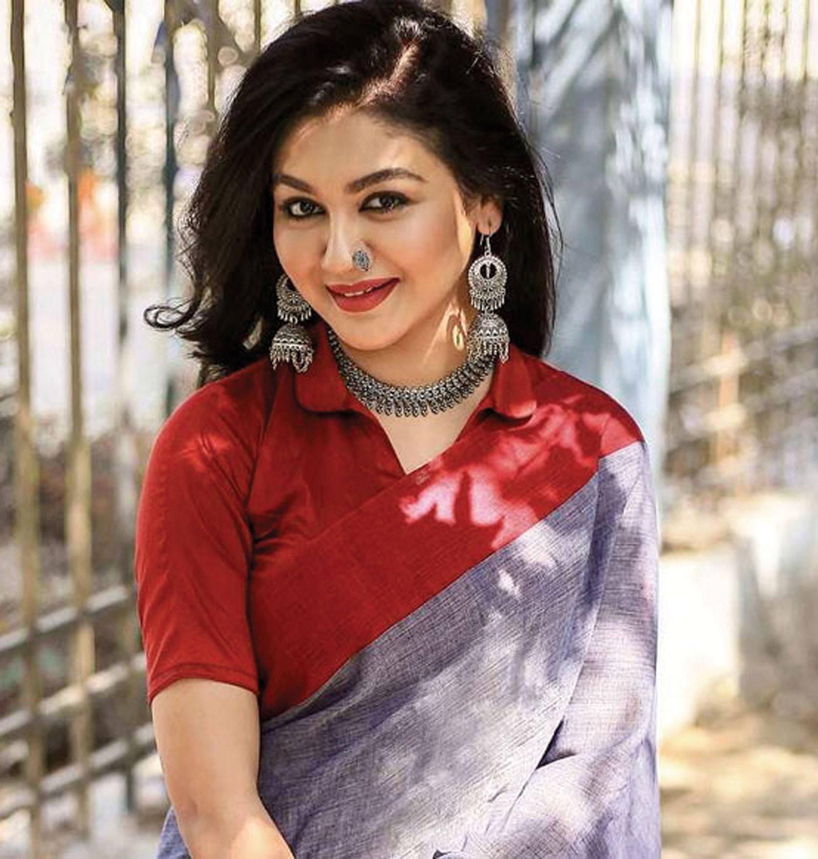 প্রথমবার ডিজিটাল পুরস্কার পেলেন জয়া