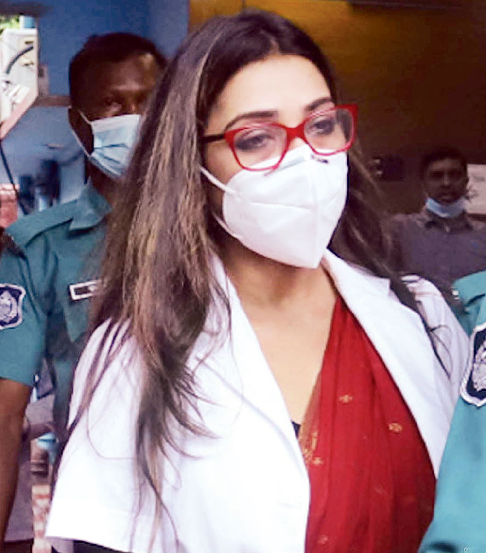 প্রতারণার দায়ে এবার ডা. সাবরিনা গ্রেপ্তার