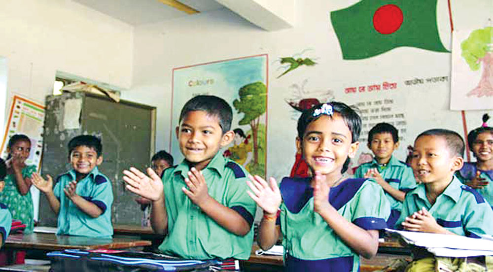 প্রাথমিকে বেশি ঝরছে ছেলেরা