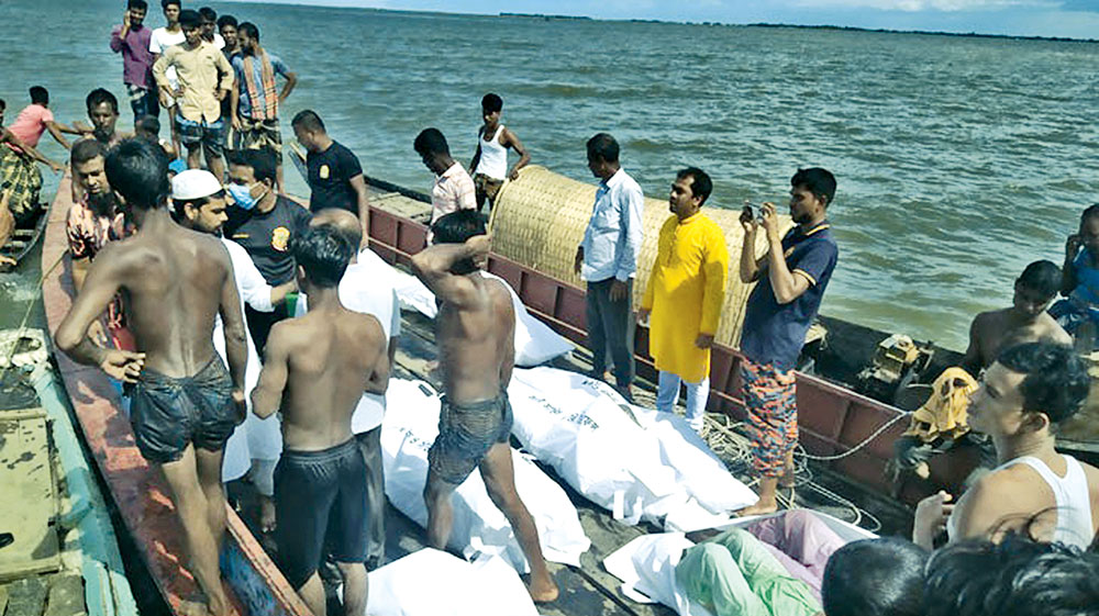 নেত্রকোনায় ট্রলার ডুবে ১৭ জন নিহত