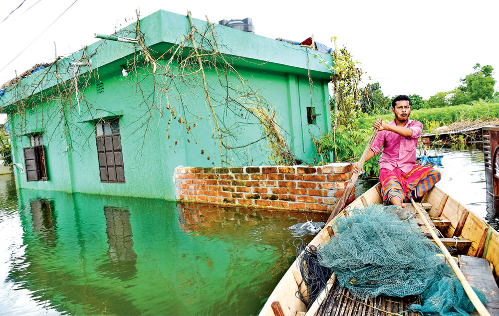 বন্যায় ৪০ দিনে ১৭৪ মৃত্যু