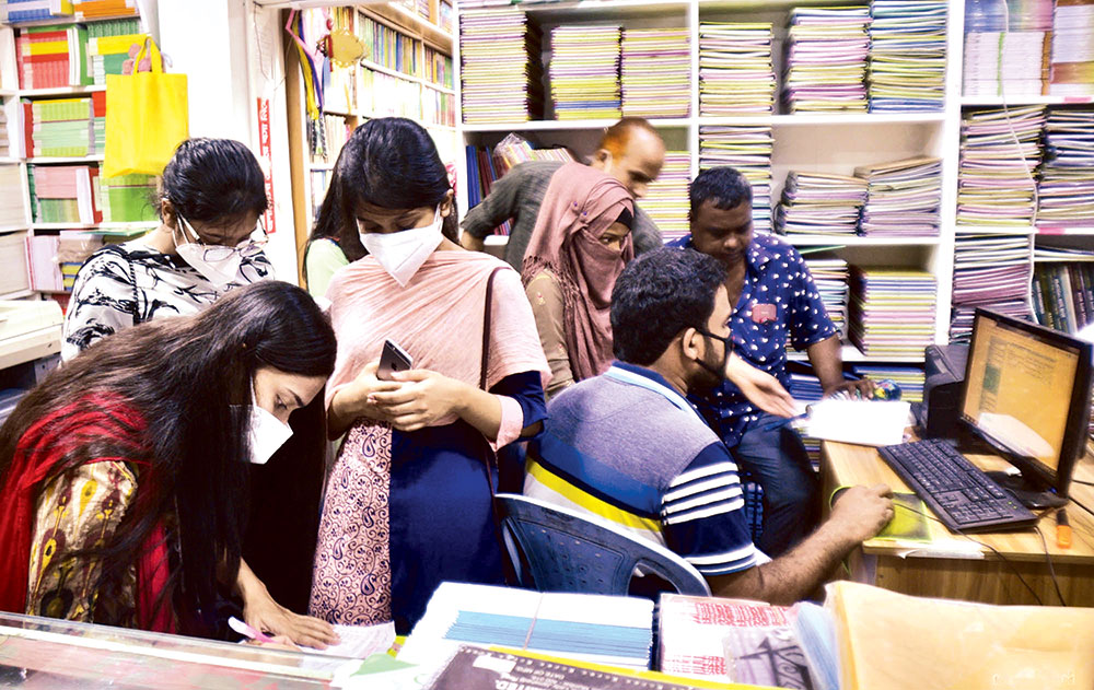 একাদশ শ্রেণিতে ভর্তির প্রথম দিনেই ৩ লাখ আবেদন