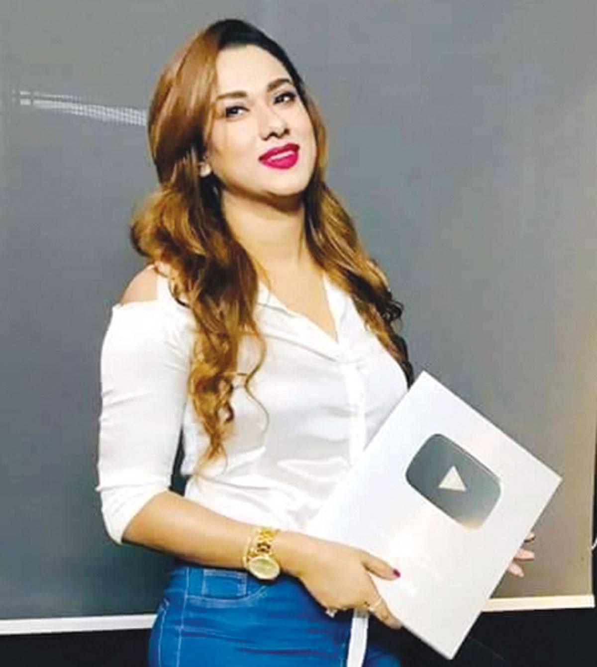নতুন স্বীকৃতি পেলেন ববি