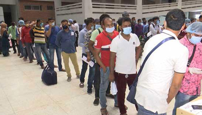 বিদেশ ফেরতদের বাধ্যতামূলক করোনা নেগেটিভ সনদ