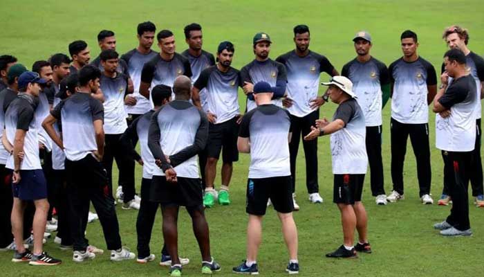 ওয়েস্ট ইন্ডিজের বিপক্ষে ফিল্ডিংয়ে বাংলাদেশ