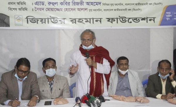 গরিবদের ওপর টিকা প্রয়োগ করে দেখবে বাঁচে না মরে: রিজভী