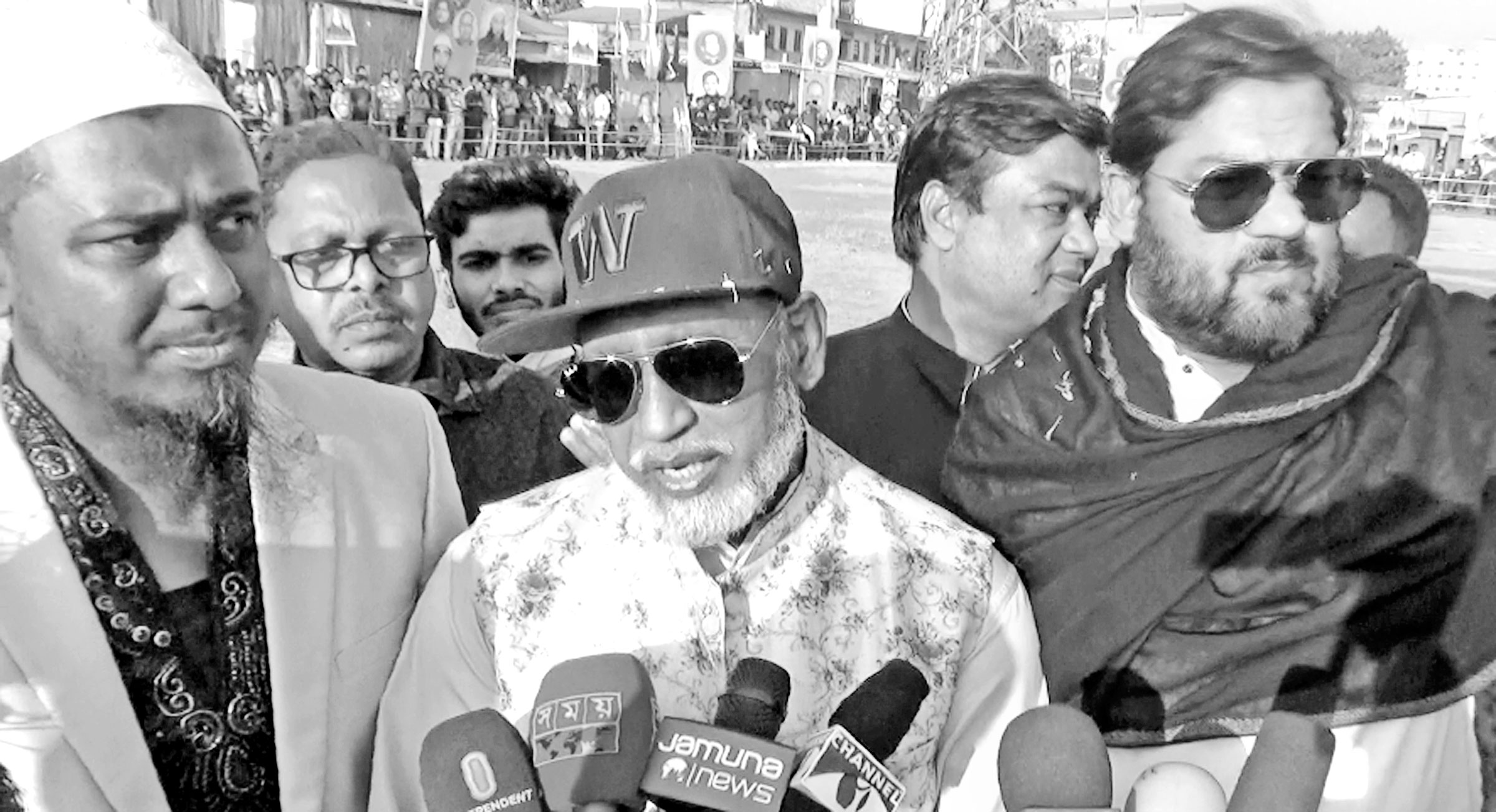 পাড়ায় পাড়ায় ফুটবল খেলা খুব জরুরি :শেখ আসলাম