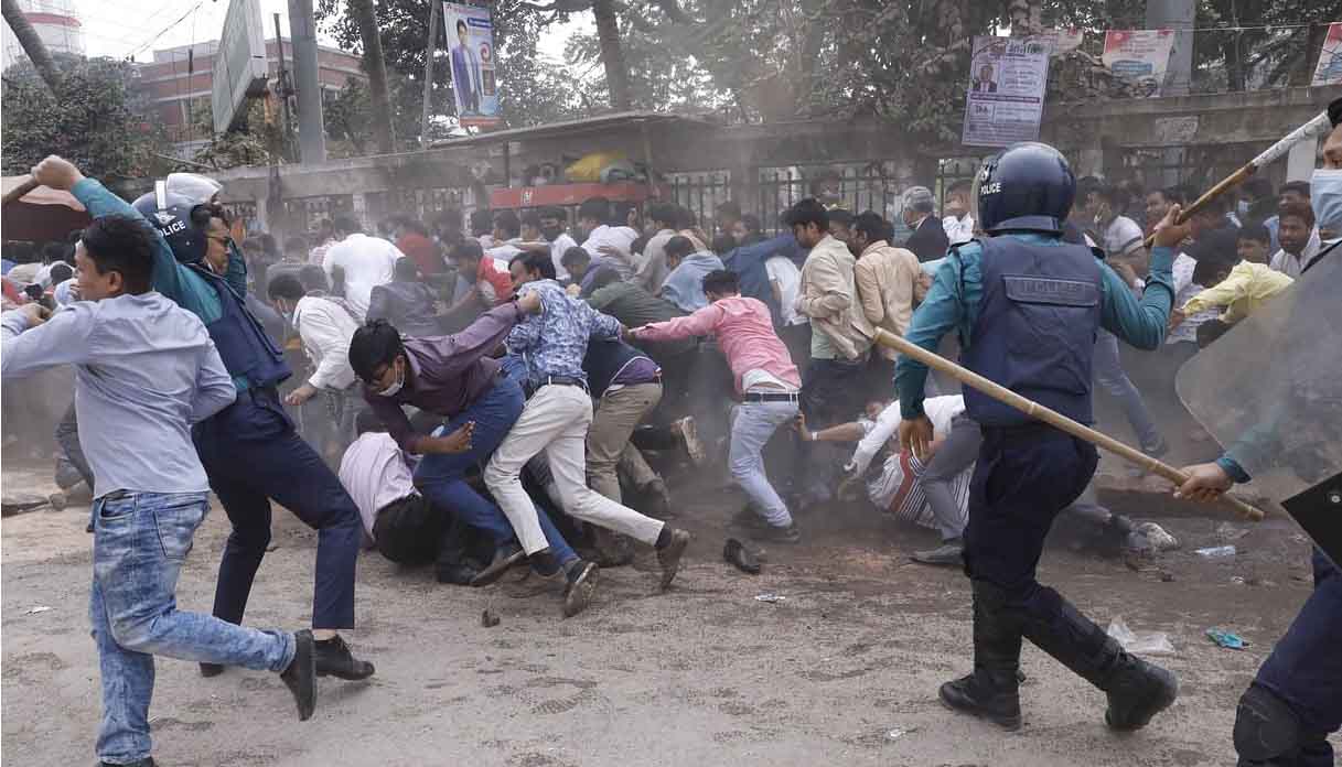 পুলিশি হামলা’র প্রতিবাদে সোমবার ছাত্রদলের সমাবেশ