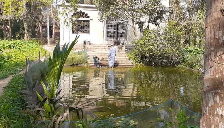 শায়েস্তাগঞ্জে বিশুদ্ধ পানির সংকট, ভোগান্তিতে সাধারণ মানুষ