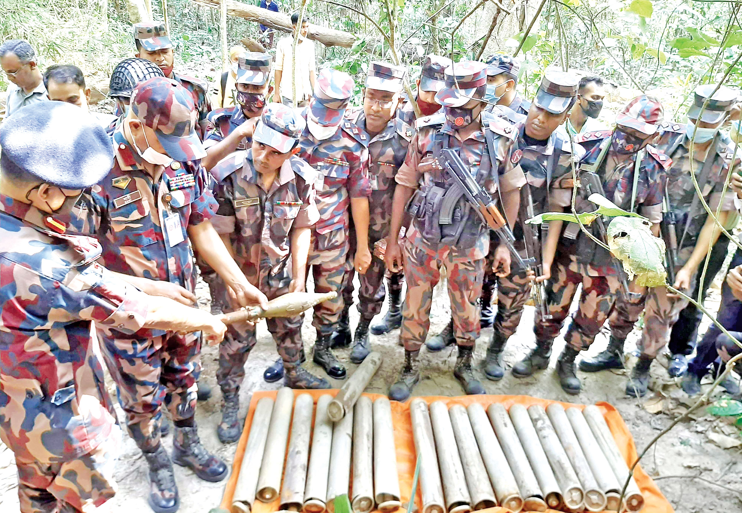 সাতছড়ি উদ্যান থেকে রকেট লঞ্চারের ১৮ গোলা উদ্ধার