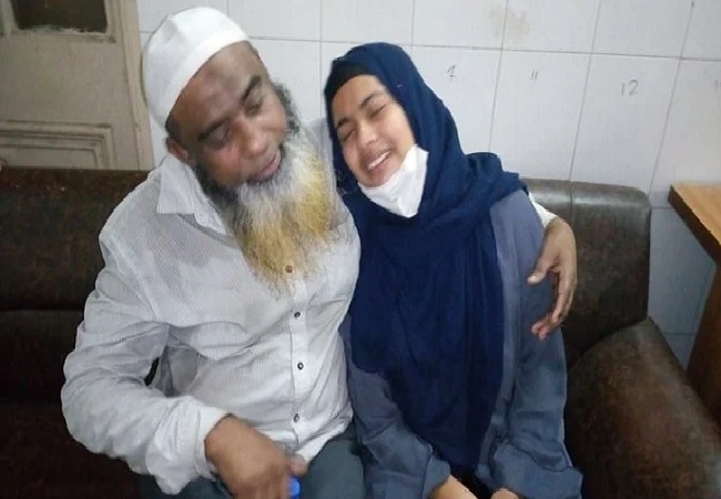 গুলিস্তানে বাসচাপায় মেয়ের সামনেই প্রাণ গেল মায়ের