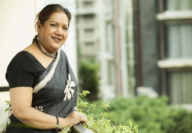 আগের চেয়ে ভালো আছেন অভিনেত্রী কবরী