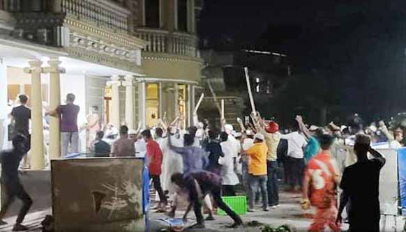 রয়্যাল রিসোর্টে ভাঙচুর কাণ্ডে হেফাজতের ৪ নেতা গ্রেপ্তার
