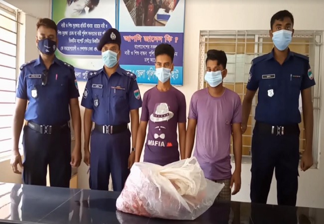 সুন্দরবনের হরিণের মাংসসহ ২ পাচারকারী আটক