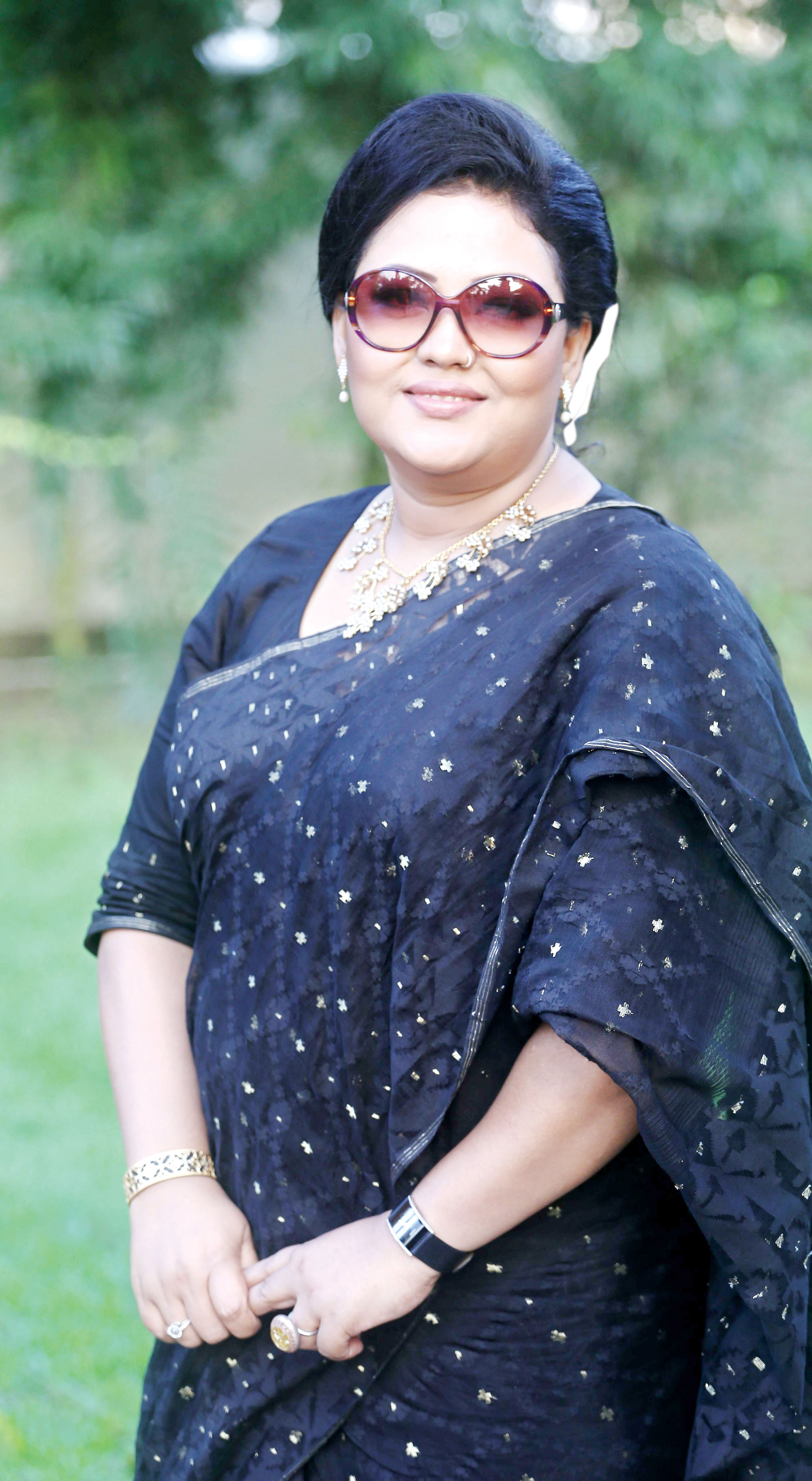 জন্মদিনে সাধারণ মানুষের পাশে মমতাজ