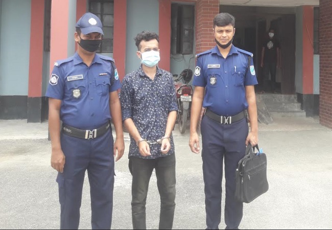 সখিপুরে স্কুলছাত্রীকে অপহরণের অভিযোগে মামলা, গ্রেপ্তার ১