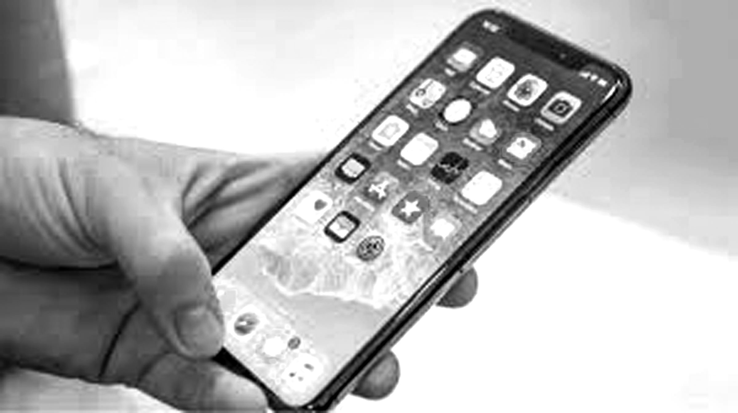 স্মার্টফোন অভিশাপ নাকি আশীর্বাদ?