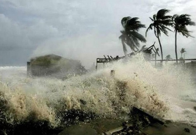 ইয়াসের প্রভাবে কাল রাত থেকে বৃষ্টি হতে পারে