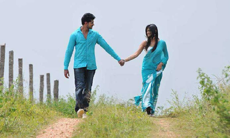 ভুল মানুষের প্রেমে পড়লে কী করবেন?