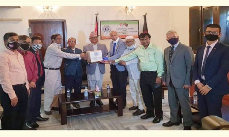 ​নেপালি শিশুদের জন্য বাংলাদেশ শিশু চিকিৎসক সমিতির চিকিৎসা সামগ্রী