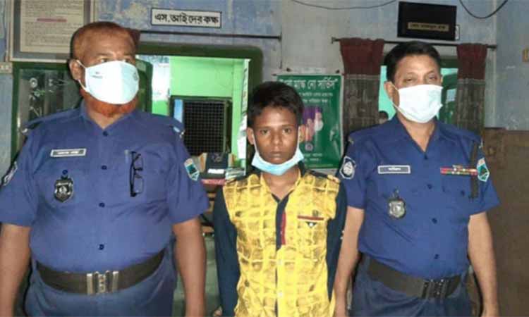 ভাঙ্গুড়ায় বাবার পর ইয়াবাসহ মা-ছেলে আটক
